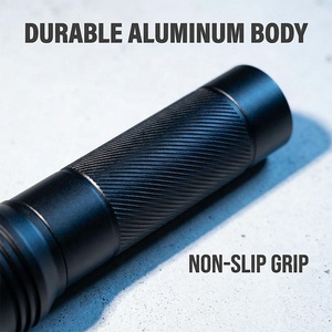 Lampe torche laser blanche haute puissance 1500LM, en alliage d'aluminium durable, étanche IP44, rechargeable par USB, lampe tactique avec fonction SOS et stroboscope - Product Image 4