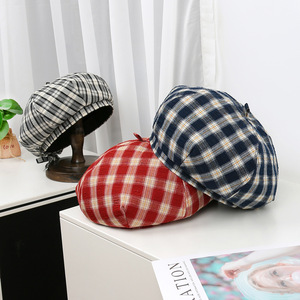 Boina Retro japonesa de nicho, a cuadros en blanco y negro, elegante, versátil, adelgazante, sombrero de <span class=keywords><strong>pintor</strong></span> de moda, gorra de vendedor de periódicos a cuadros, informal - Product Image 1