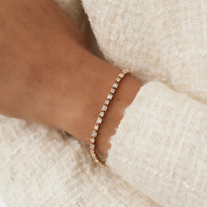 สร้อยข้อมือเพชรทรงบาแกตต์เพาะเลี้ยงในห้องปฏิบัติการ ความใส VVS สี F สำหรับผู้หญิง พร้อมใบรับรอง โรแมนติก ทองคำ เครื่องประดับสำหรับผู้หญิง - Product Image 4