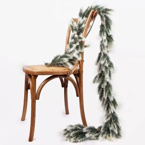Guirlande artificielle en pin d'Italie 1,98 m avec cônes de pin, décorations de Noël, guirlande de fêtes pour usage intérieur et extérieur - Product Image 4