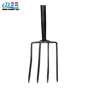 <span class=keywords><strong>Fourche</strong></span> de jardinage industrielle <span class=keywords><strong>à</strong></span> <span class=keywords><strong>4</strong></span> <span class=keywords><strong>dents</strong></span> en acier au manganèse avec manche en acier, texture antidérapante, robuste et durable - Product Image 4