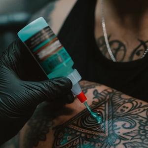 Spray Gel Idratante OEM per Labbra e Sopracciglia, per Trucco e Tatuaggi Estetici, 30ml, Senza Dolore, Durata 6-8 Ore - Product Image 1