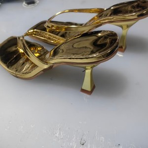 Mules à talon fin en cuir verni à bout carré pour femme, sandales à enfiler tendance avec pince d'orteil, chaussures d'été pour l'extérieur - Product Image 2