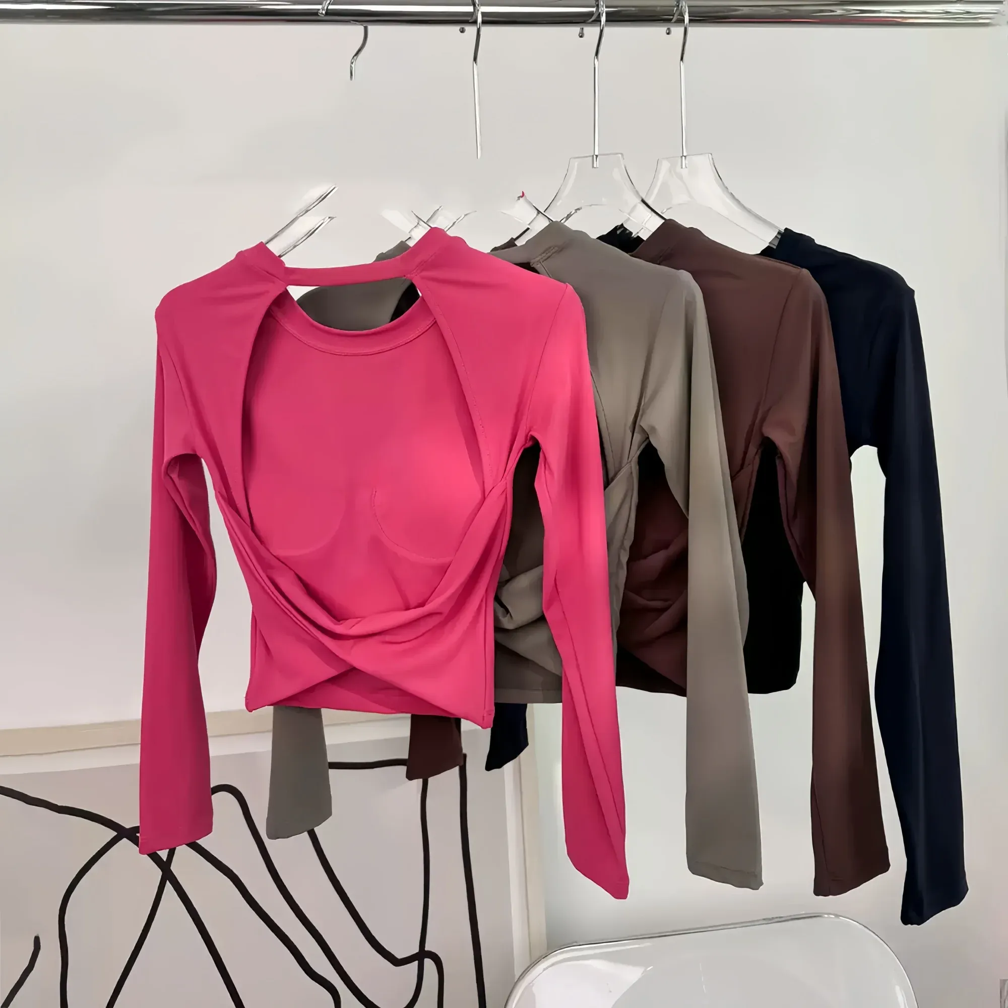 Yoga Long-sleeved Fixed-style Sports Bra Sexy Backless Workout Top Short Fitness Suit for Women to Wear Outside