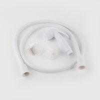 Pomme de douche musulmane en plastique Shattaf Bidet à moindre coût avec tuyau en PVC Kit pulvérisateur de toilette mural blanc