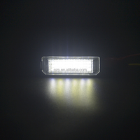 Accessoires de voiture en gros lampe de plaque d'immatriculation LED 12V de haute qualité pour VW Scirocco Amarok Golf Passat Polo Touareg Skoda Super