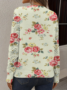 Vintage bloementrui voor dames, crèmewitte rozenprint, gebreide V-hals, gehaakte mouw, ontspannen trui, romantisch lente-herfst chic - Product Image 2