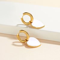 Boucles d'oreilles créoles tendance minimalistes en laiton émaillé avec pendentif cœur, plaqué or 18 carats, breloque cœur colorée personnalisée effet goutte d'huile