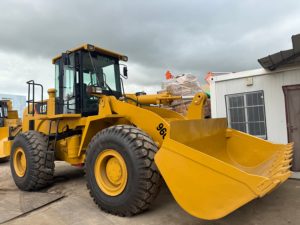 Chargeuse frontale CAT 966F d'occasion robuste, machine à haute capacité de charge pour la manutention d'agrégats dans les carrières - Product Image 4