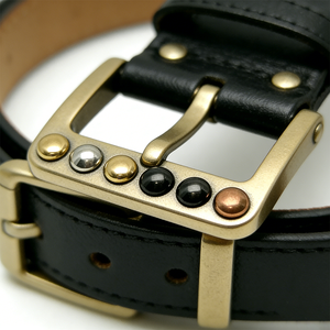 En stock: Remaches de metal de hierro de 2-10mm con cabeza redonda tipo hongo, remaches de latón y cobre de cuatro garras para bolsos, cuero y cinturones. - Product Image 3