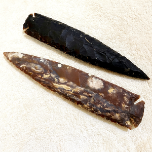 Pointes de flèches d'agate indiennes faites à la main, 11 pouces, vente en gros, pierres naturelles, artisanat en cristal, roches Reiki, minéraux - Product Image 1