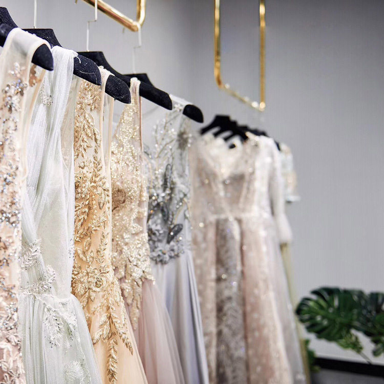 wedding dress clothes hanger Bride Wedding Dress Hanger with Name Personalization – Bridesmaid Hangers main image 0