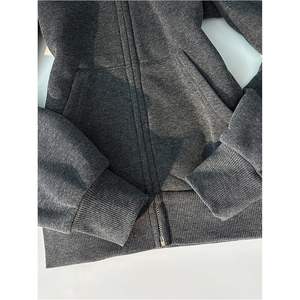 Sweat-shirt à capuche zippé personnalisé pour femme, en molleton doux à manches longues, avec poches, style streetwear, en polyester et coton tricoté - Product Image 5