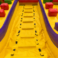 Mur d'escalade gonflable 3-en-1 de qualité commerciale, respectueux de l'environnement, avec toboggan et labyrinthe, pour parc d'attractions extérieur et intérieur