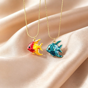 Nouveauté, collier minimaliste en acier inoxydable, pendentif mignon en forme <span class=keywords><strong>de</strong></span> poisson océanique, bijoux colorés à la mode pour femmes, bijoux quotidiens TGXL13023 - Product Image 2