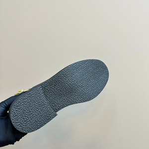 Bottines en cuir noir avec boucle dorée, talon plat, bottes décontractées pour femmes, à porter au quotidien - Product Image 6