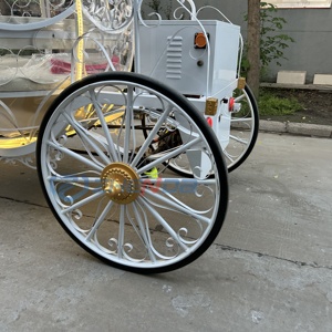 Chariot à chevaux mobile, élégante calèche de princesse, calèche à chevaux électrique, calèche de mariage en forme de citrouille - Product Image 6