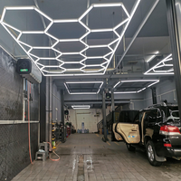 Lumière de garage LED Hexagrid 110v-220v, lampe de travail hexagonale en nid d'abeille, lampe de plafond 680W 6000-6500K, en aluminium + couvercle en PC pour atelier automobile