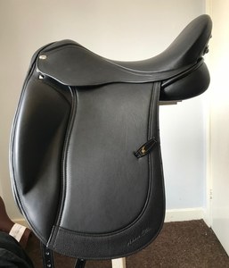 Silla de Doma de Cuero Genuino con Diseño Ergonómico, Paneles Suaves y Ajuste Ajustable para Caballos, Equipo Profesional de Equitación - Product Image 5