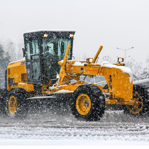 Niveleuse à moteur de grande puissance 240 ch avec boîte d'essieux plus grande, assistance à la conduite des roues avant, ripper arrière, déneigement dans les terres agricoles - Product Image 5