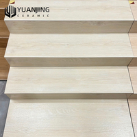 Carreaux de marches d'escalier en porcelaine aspect bois, revêtement de sol en porcelaine 470x1200mm, carreaux de marches d'escalier pleine masse aspect marbre
