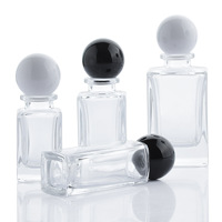Flacon de parfum carré transparent de 30 ml avec boucle en forme de carte et bouchon sphérique, flacon vaporisateur épaissi de 50 ml avec bouchon à pas.