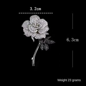 เข็มกลัดรูปดอกกุหลาบประดับเพชรซิคอน ชุบเงินบนทองแดง สำหรับผู้หญิง รุ่นฉลองครบรอบ ขายส่ง - Product Image 2