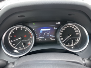 โตโยต้า แคมรี่ 2.0G รุ่น Luxury Edition ปี 2019 พวงมาลัยซ้าย วิ่ง 70,787 ไมล์ 178 แรงม้า - Product Image 4