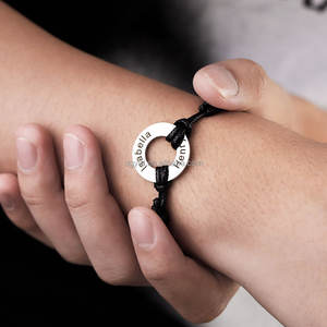 Nombre Grabado Arandela Pulsera Fabricante Disco <span class=keywords><strong>de</strong></span> acero inoxidable Trenzado <span class=keywords><strong>Amistad</strong></span> Pulseras Afirmación Joyería - Product Image 1