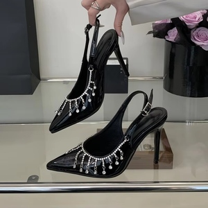 Chaussures de Mariée et Demoiselle d'Honneur 2026 en Satin Noir à Talons Hauts avec Strass et Chaîne à Franges – Élégance et Tempérament - Product Image 2