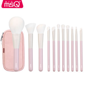 Set de 11 Brochas de Maquillaje Veganas de Pelo Sintético Rosa para Base, Rubor, Corrector, Sombra de Ojos, Lápiz de Cejas e Iluminador - Product Image 1