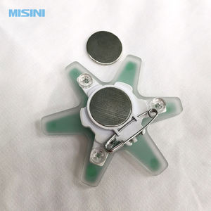 Badge étoile lumineux LED pour <span class=keywords><strong>vêtements</strong></span> - Support magnétique/à épingle, batterie rechargeable 48H, accessoire de fête, concert, animation, ambiance - Product Image 4