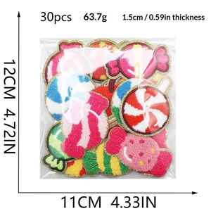 Patch thermocollant brodé avec motifs bonbons, sucettes, carottes et gommes, bordure à paillettes dorées, pour vêtements et décoration d'emballages - Product Image 2