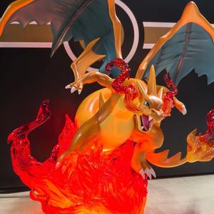 Figurine <span class=keywords><strong>Lumineuse</strong></span> Pokémon Charizard – Cadeau de Collection Anime, Modèle PVC Mignon, Ornement de Bureau - Product Image 4