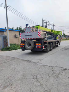 Grue sur camion d'occasion Zoomlion 25t certifiée EPA, grue mobile tout-terrain de 25 tonnes - Product Image 5