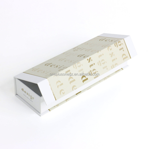 Caja de Regalo para Reloj de Cartón Rígido con Cierre Magnético, Personalizable con Logotipo, Ecológica, Reciclable, con Laminado Brillante/Mate, Recubrimiento UV y Grabado en Relieve - Product Image 1