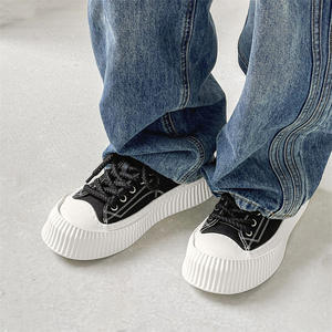 Chaussures tendance pour hommes 2026, nouveau style, polyvalentes, décontractées, à semelle épaisse, en toile noire, respirantes, baskets pour hommes - Product Image 4