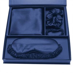 Set de Regalo de Boda de Tres Piezas con Logotipo Personalizado: Antifaz de Satén Opaco, Coletero y Diadema de Satén - Product Image 2
