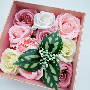 Nouvelle fleur de savon finie, cadeau de la Saint-Valentin pour petite amie et amies, cadeau de la fête des femmes, boîte cadeau de tournesol et de rose - Product Image 4