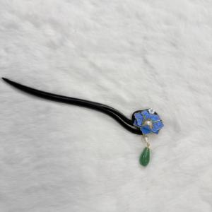 กิ๊บติดผมทรงผมเกล้าแบบจีน ขนาด 18 ซม. ทำจากไม้มะเกลือ ประดับพู่ ดอกไม้ และมุก ของขวัญวัฒนธรรมสำหรับผู้หญิง - Product Image 2