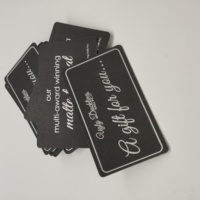 Stampa Personalizzata di Biglietti da Visita |   Biglietti da Visita in Carta Speciale Kraft, Texturizzata, Opaca, Nera con Debossing, Lamina e Stampa a Colori