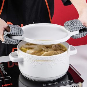 Kit de Guantes de Silicona Anti-Calor para Horno con Asa y Almohadilla de Aislamiento Térmico - Product Image 2