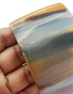 Brazalete ancho de cuerno natural hecho a mano más vendido para mujer, joyería de moda ecológica al mejor precio - Product Image 6