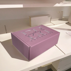 Boîte cadeau pour garçons - Recyclable, réutilisable, avec estampage de logo personnalisé et impression à chaud dorée - Product Image 5