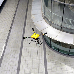 Dron Profesional para Limpieza de Ventanas y Paredes de Edificios con Lavado a Alta Presión, de Fábrica, en Venta - Product Image 4