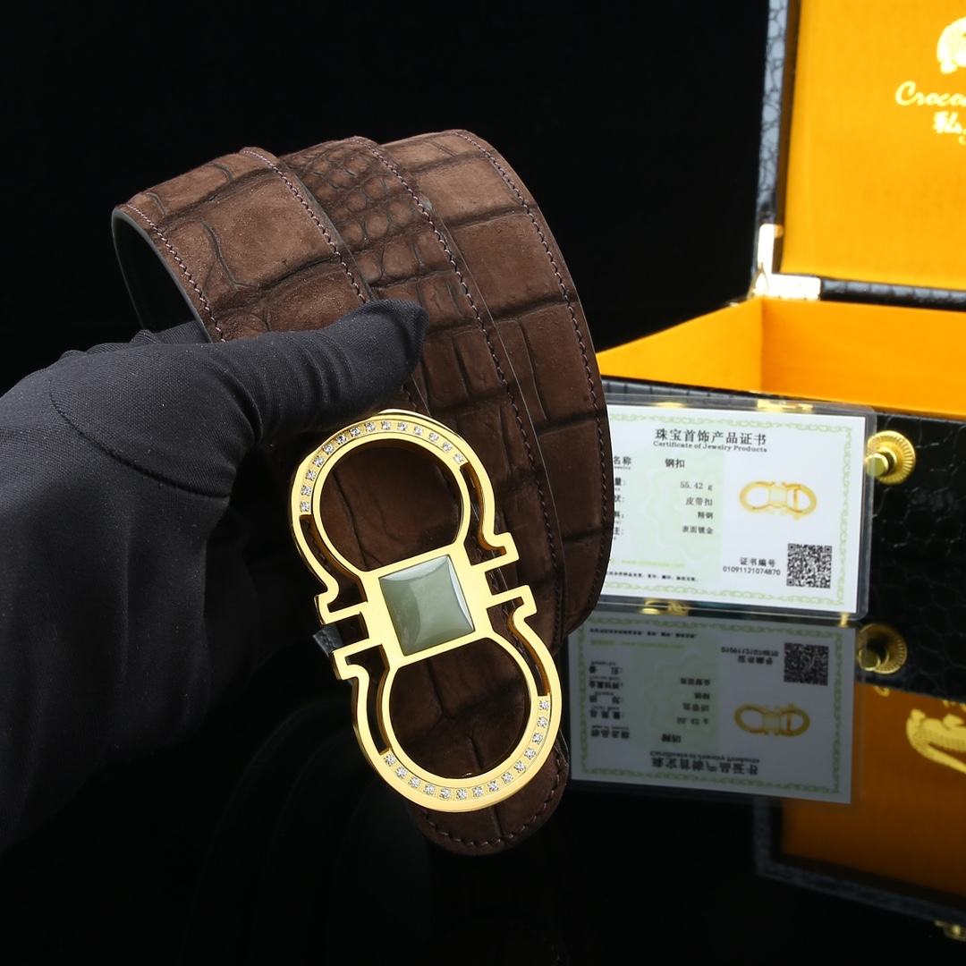 สีน้ำตาล