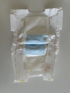 Pañales Premium TOP NURSE para Bebés Recién Nacidos de 0-4 kg, 20 Unidades, Alta Absorbencia, Protección Contra Fugas, Tela No Tejida - Product Image 3