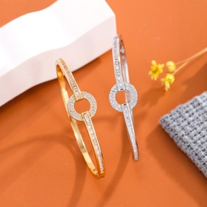 Brazalete Circular Minimalista con Pedrería, Estilo Europeo Americano, Chapado en Oro, Geométrico, Joyería de Moda para Mujer, Brazalete para Fiesta - Product Image 1
