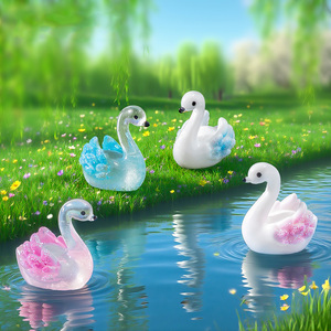 Mini Cisnes de Resina, Adornos para Jardín de Hadas, Figuras Decorativas, Micro Paisaje DIY, Decoración de Musgo, Adornos para Pasteles, Decoración para Macetas y Hogar - Product Image 2
