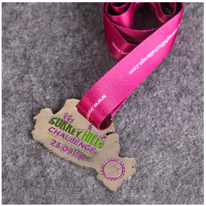 Medalla del Reto Surrey Hills 23.09.18, Insignia Conmemorativa Grabada con Láser, Hecha a Medida - Product Image 5